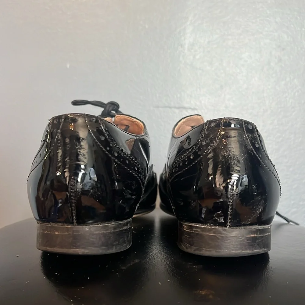 J.Crew Ludlow tuxedo oxfords in patent leather, color is black, size 8 1/2